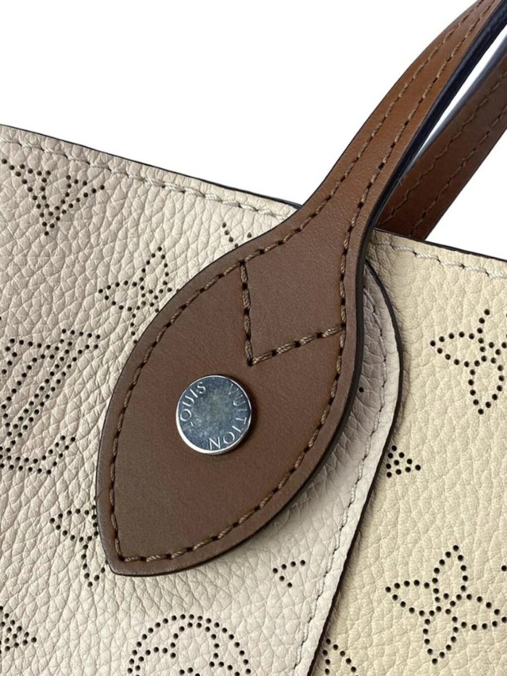 LOUIS VUITTON Hina PM M51950 Creme Mahina DR1179/RFID verified Tote Bag - Picture 9 of 15
